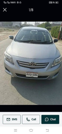 toyota-corolla-gli-2011-big-6