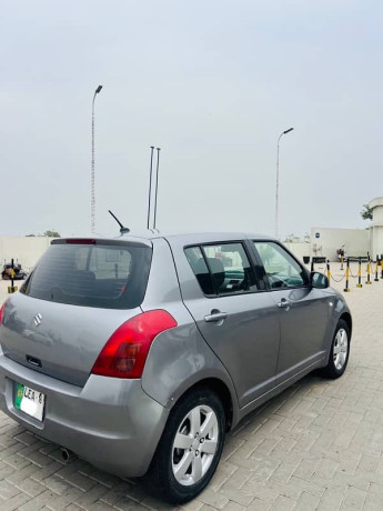 suzuki-swift-dlx-20152016-big-3