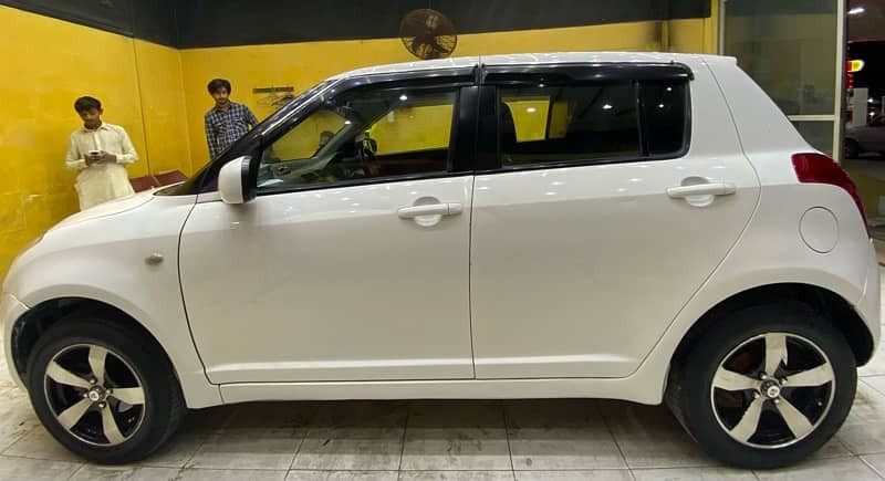 suzuki-swift-2012-big-3