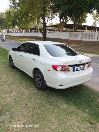 toyota-corolla-xli-2011-big-3