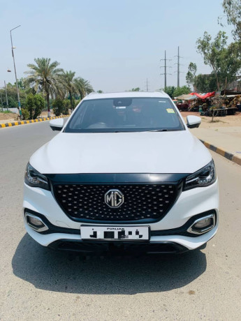 mg-hs-2022-model-big-0