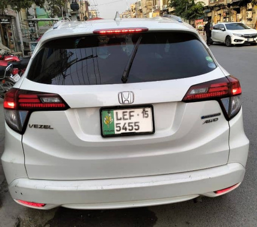 honda-vezel-2015-big-1