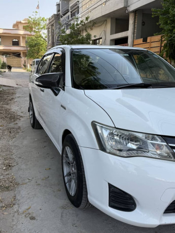 corolla-axio-big-1