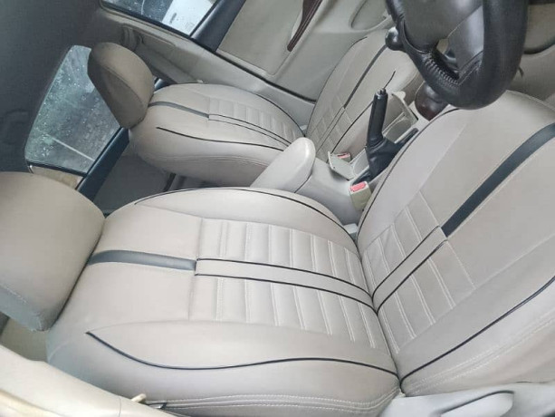 toyota-corolla-xli-2012-big-8