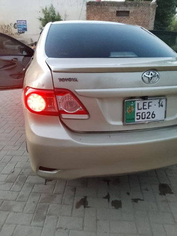 toyota-corolla-xli-2012-big-10