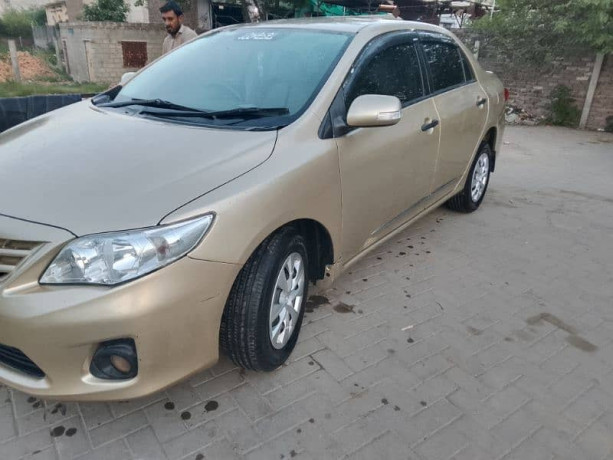 toyota-corolla-xli-2012-big-3