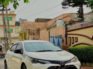 toyota-altis-grande-2018-available-for-sale-in-reasonable-price