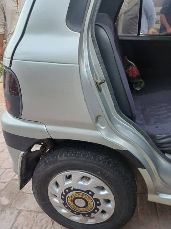 daihatsu-cuore-2006-big-8