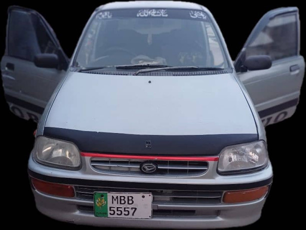 daihatsu-cuore-2006-big-0