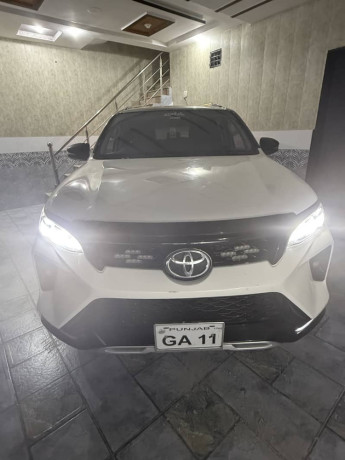 fortuner-for-sale-geniune-car-serious-buyers-only-big-4