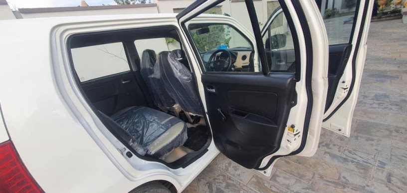 wagon-r-202122-automatic-big-1