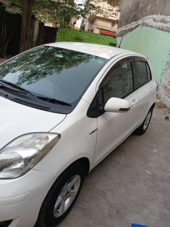 vitz-101315-big-2