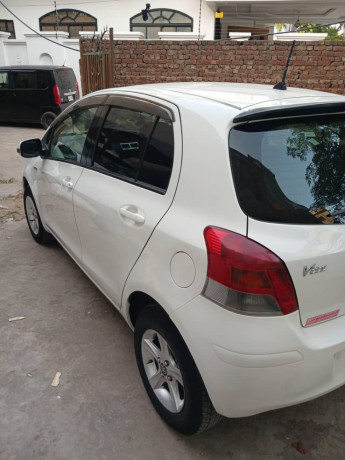 vitz-101315-big-5