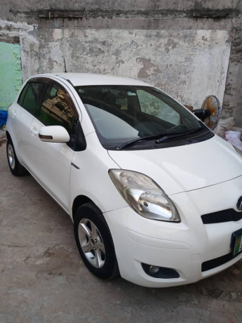 vitz-101315-big-4
