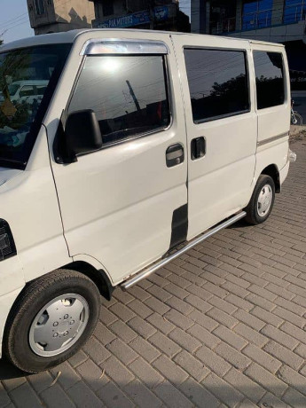 mitsubishi-minicab-bravo-2015-big-3