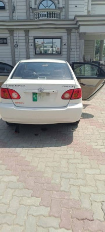 toyota-corolla-20-d-saloon-2003-03016447491-big-6