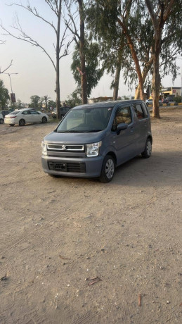 suzuki-wagon-r-20232025-big-0