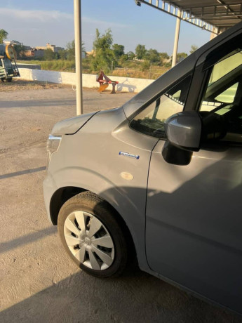 suzuki-wagon-r-20232025-big-5