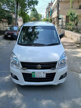 suzuki-wagon-vxr-2018-total-ganine-big-0