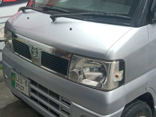 nissan-clipper