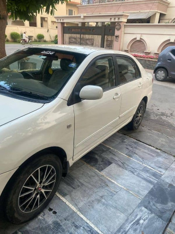 toyota-corolla-20-d-2004-big-3