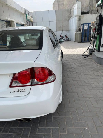 honda-civic-vti-2011-big-13