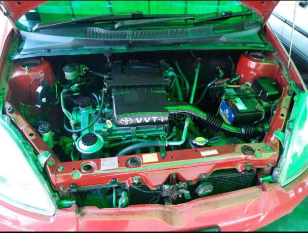 toyota-vitz-1999-10-big-3