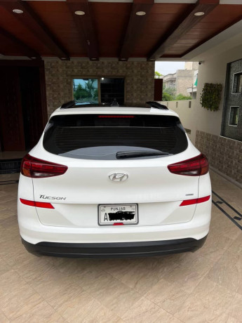 hyundai-tucson-awd-bard-new-car-tootal-bumpar-to-bumpar-orignal-big-5