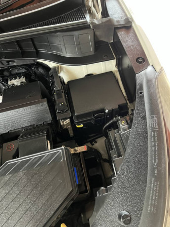 hyundai-tucson-awd-bard-new-car-tootal-bumpar-to-bumpar-orignal-big-12