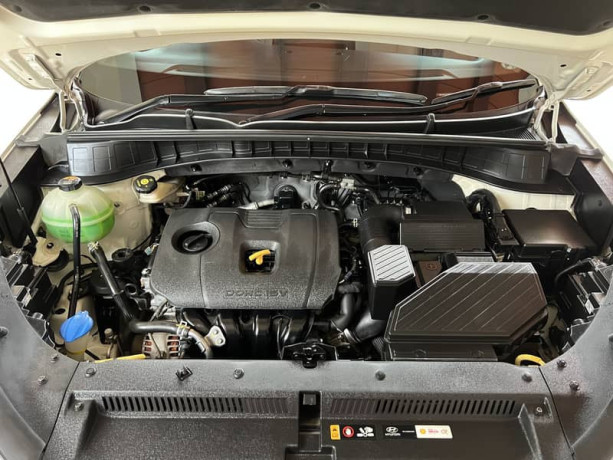 hyundai-tucson-awd-bard-new-car-tootal-bumpar-to-bumpar-orignal-big-9