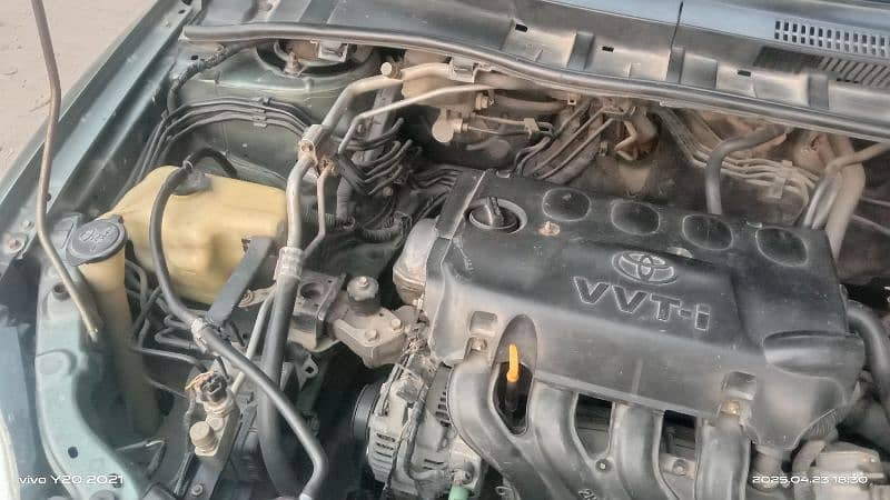 toyota-corolla-gli-2011-13-big-15