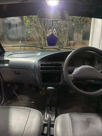 daihatsu-cuore-2004-big-5