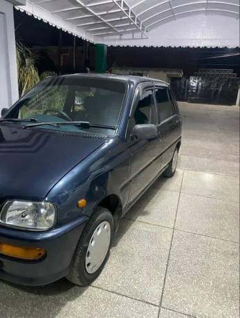 daihatsu-cuore-2004-big-2