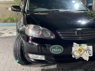 toyota-corolla-se-saloon