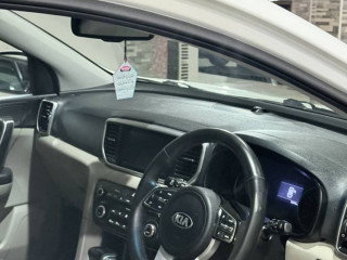 kia-sportage-awd