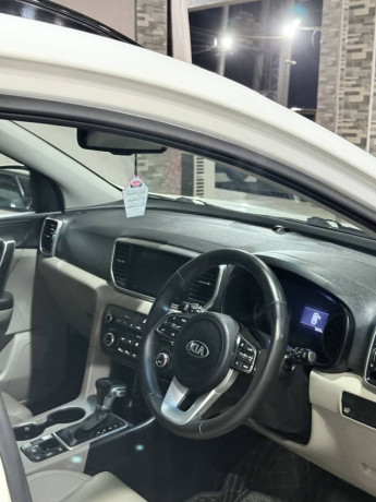 kia-sportage-awd-big-0