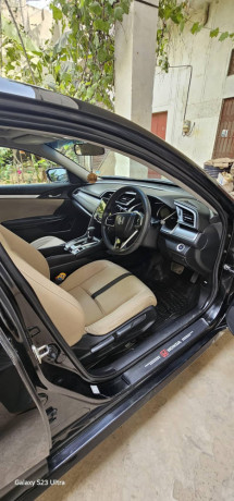 civic-2018-red-meter-full-option-big-6