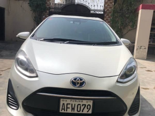toyota-aqua-2018