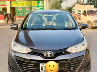 toyota-yaris-20202021