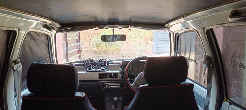 suzuki-mehran-2009-big-11