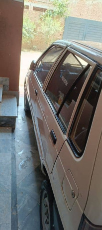 suzuki-mehran-2009-big-7