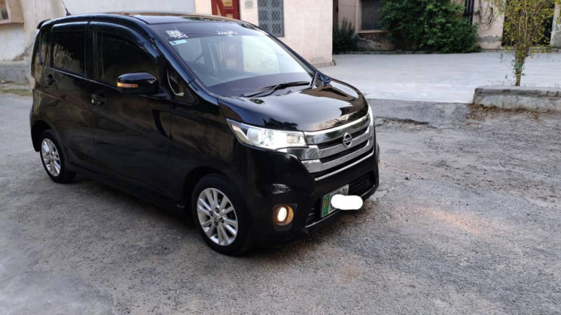 nissan-dayz-highway-star-2014-big-0