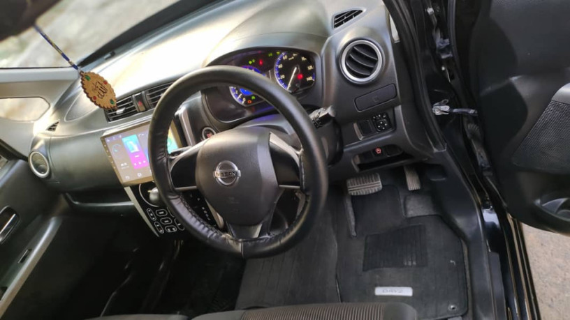nissan-dayz-highway-star-2014-big-8