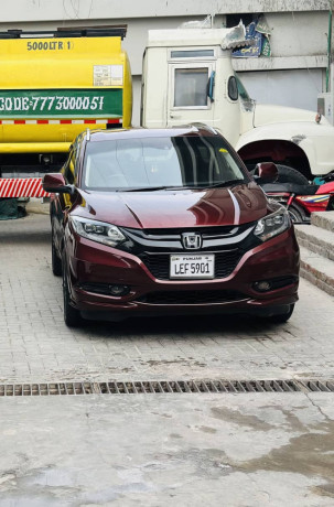 honda-vezel-2015-big-3