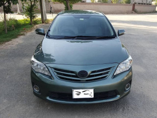 toyota-corolla-gli-13l-manual