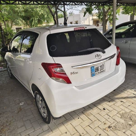 toyota-vitz-2015-model-2019-registered-big-1