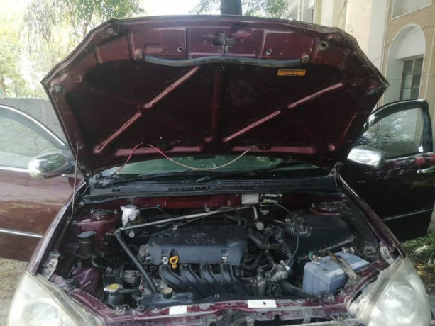 toyota-corolla-gli-2005-big-7