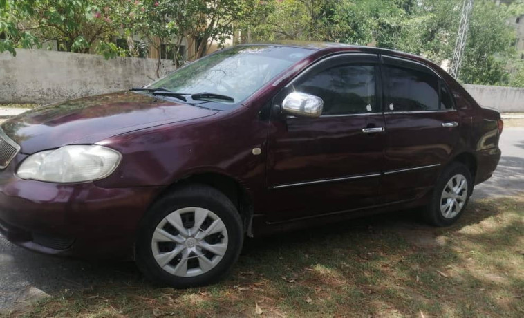 toyota-corolla-gli-2005-big-1