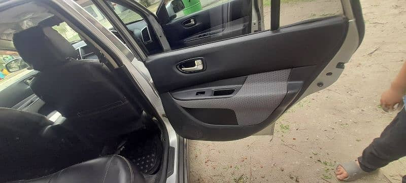 nissan-wingroad-2012-full-options-big-11
