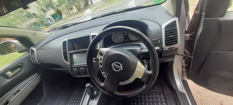 nissan-wingroad-2012-full-options-big-17